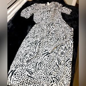 Maxi round neck printed dress